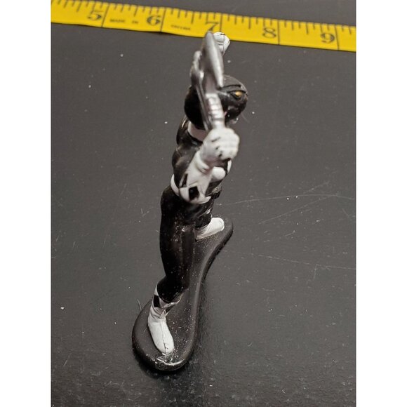1993 Bandai Black Power Ranger Figurine With Axe Weapon - Picture 4 of 7